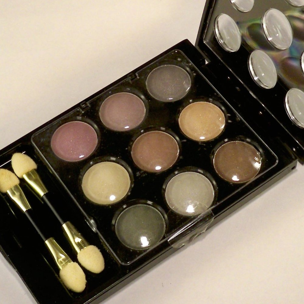 Jean Michelle Palette De l'Artiste 9 Eyeshadow Collection